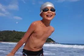 16岁自闭症少年只读过小学，如今成为整个谱系圈骄傲图片