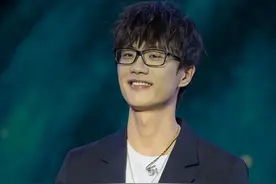许嵩回归演艺圈，与前女友合作歌曲《归来》，真相大揭露！图片