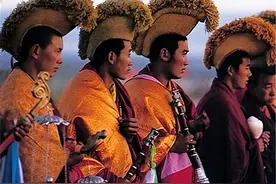 六世达赖的双面人生：白天是端庄的傀儡，晚上是放浪形骸的公子图片
