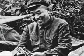 彭德怀视察哈军工，晚饭时看到侄子彭起超，质问陈赓：这是谁？图片