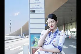 海南航空空乘制服写真图片