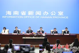 海南：72家二级及以上医疗机构开设发热门诊 已开放2340张临时方舱床位图片