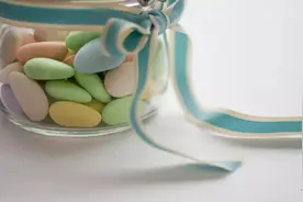 存钱和不存钱，中年以后是不一样的人生图片