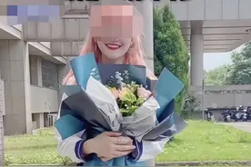 万人“荡妇羞辱”造黄谣，只因染粉头发，24岁女硕士被网暴致死图片