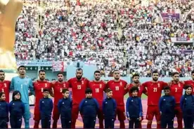 真正的勇士！伊朗队赛前拒唱国歌，为国内女性自由权利发声图片