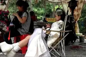 娱乐圈7位小个子女星，拍戏得踩高跷、垫苹果箱，最娇小的仅1米53图片