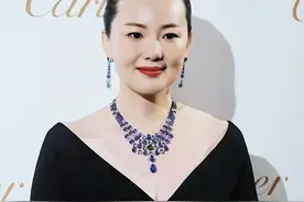 端庄优雅的美女演员：咏梅图片