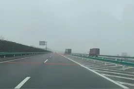 高速公路开车 必须要知道的知识！可以避险保命！图片