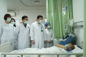 六旬骑友罹患白血病，四年后迎来重生——创新引领 协和医院成功完成第300例CAR-T细胞免疫治疗图片