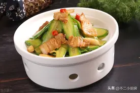 这才是黄瓜最好吃的做法，教你一招，出锅清脆爽口，超下饭图片