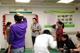 宝宝出生后谁“踩生”最好？新生儿的“第一抱”，要避免两种人抱图片