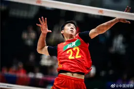 中国男排3-2战胜保加利亚迎世界男排联赛开门红，中国男排发文：给小伙子们点赞！图片