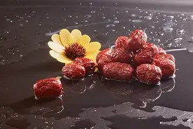 “日食3颗枣，百岁不显老”，每天吃3颗枣，身体能得到什么？图片