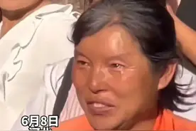 2023年“最美环卫妈妈”和她儿子，婉拒各方资助后，如今过得怎样图片