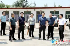 忻州市委常委、常务副市长赵新年在河曲县调研黄河干流忻州段沿线环境整治工作图片