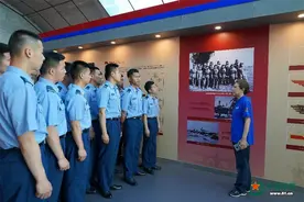 北部战区空军航空兵某旅深入开展教育实践活动图片