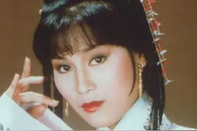 40年后的穆念慈65岁的杨盼盼，终身未婚，独自带大女儿图片