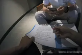 认清假冒“微粒贷”客服骗局，警惕小心！图片