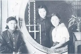 抗联女战士怀孕9个月下山背粮食，松树旁生下孩子，含泪决定放弃图片