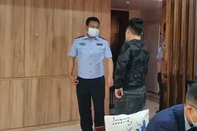 学习宣传贯彻党的二十大精神 | 李明辉：39岁，他以冲锋姿态倒在战线上！图片