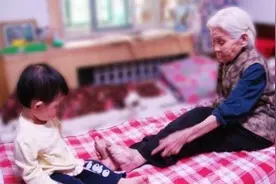 老坏习惯：中国缠脚，欧洲缠腰，网友看到日本后表示欣赏不来图片