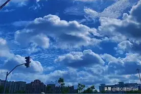 唯美天空分享──蓝天白云篇 白云升远岫 摇曳入晴空图片