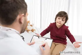 孩子包皮过长应该割吗？不割真的会影响发育吗？听医生怎么说图片