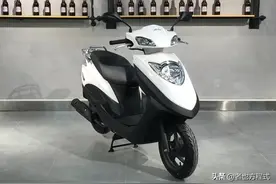 本田最具性价比踏板车，本田NS125D图片