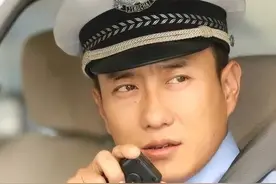 无意间成为网红，被迫从公职单位离职，这三人如今过得怎么样了？图片