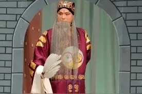 北京京剧院有九大头牌，谭孝曾水平差一些，迟小秋如今退步太大了图片