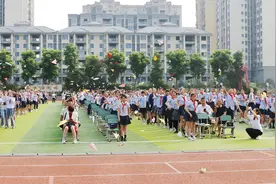 致远学校六年级毕业典礼图片