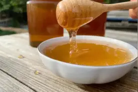 蜂蜜什么时候喝，才能获得最好的效果？要选对的时间喝，营养加倍图片