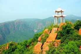 河南大地主王老五的豪宅，300多年保存完好，床前设有逃跑地道图片