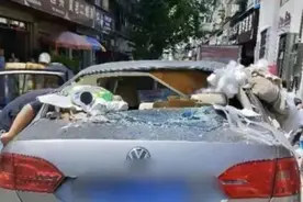 惊险！男子一动作致车内突然巨响，只因放了这些！图片