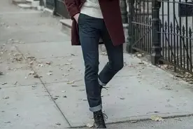 皮靴和牛仔裤才是王炸组合，时尚又有型，不会穿的跟着学就对了图片