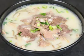 羊肉如何清洗？只用水是错的，切记3个重要步骤，洗出来不腥不膻图片