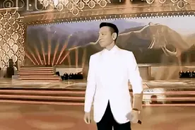 冻龄男神刘德华！活成了我们心目中完美的人生图片