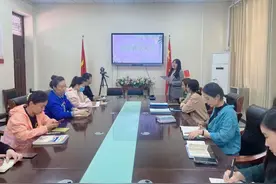 轻叩诗歌大门——求是｜风化街中心小学语文四年级组主题教研活动图片