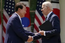 彻底不装了！美国将240枚核弹摆在中国门口，打到长三角只需5分钟图片