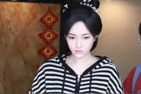 她凭美貌多次赢过鞠婧祎，而今人气骤降，大不如前，从零开始图片