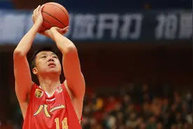 中国篮球名人堂再引争议！奥运银牌主帅无缘 女篮5号原型被遗忘图片
