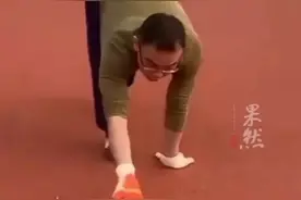 爬行三部曲：起步 加速 奔跑，五兽行爬行运动9年，让男子摆脱了多种疾病图片