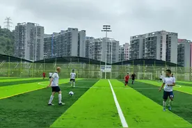 贵州省首届“美丽乡村”男子足球联赛乌当预选赛开赛图片
