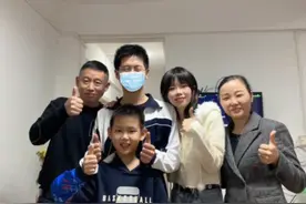 孙卓期末英语40分，姐姐为其补习到深夜，“凡尔赛”对话羡煞众人图片