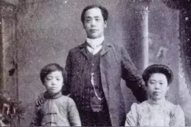 英达家族背景有多硬？娶皇室格格，做蒋经国翻译，演戏中央特批！图片