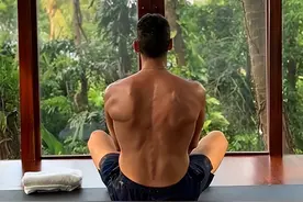 SSS级背阔肌：塔图姆钻石三角肌太漂亮，霍华德背阔肌堪称鬼背图片