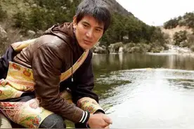 "魅力男人"蒲巴甲：事业平平却征服数位女神，前女友还个个比他红图片