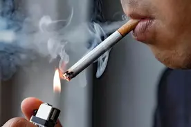 最晚多少岁戒烟，肺可以恢复健康？医生：最好不超过这个年龄图片
