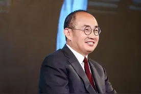 美国扶持的4位中国富豪起作用了，在国内疯狂捞钱，然后捐给美国图片