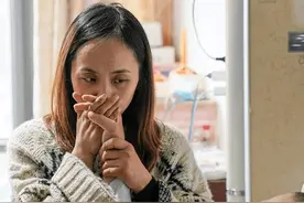 安徽37岁女子，卖房辞职，照顾植物人男友5年，如今还在坚持吗？图片